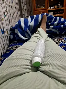 Snapshot of Tota_sexi chatting on February 16, 8:10 am Tota sexi online show from February 16, 8:10 am