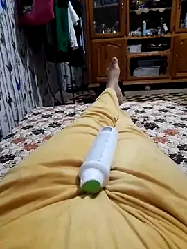 Snapshot of Tota_sexi chatting on February 27, 12:21 am Tota sexi online show from February 27, 12:21 am