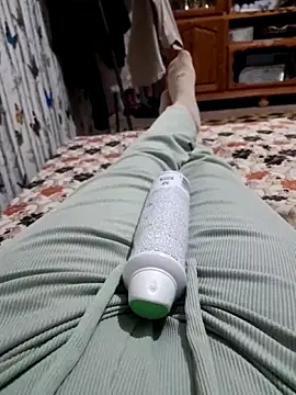 Snapshot of Tota_sexi chatting on March 4, 11:27 am Tota sexi online show from March 4, 11:27 am