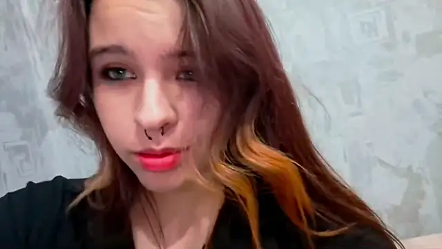 AwnyGrub online show from November 13, 4:28 pm