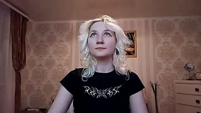 Snapshot of KyokoAck chatting on November 29, 4:21 pm KyokoAck online show from November 29, 4:21 pm