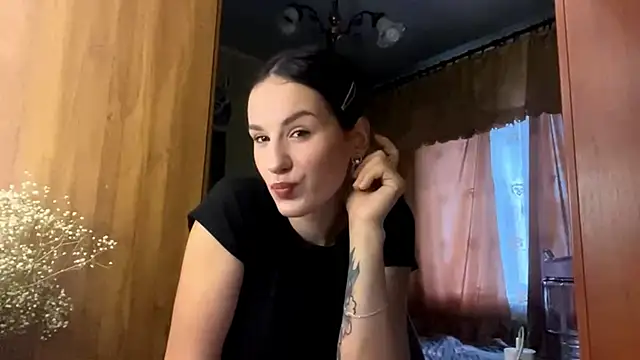 AliciaCapehart online show from November 24, 6:13 am