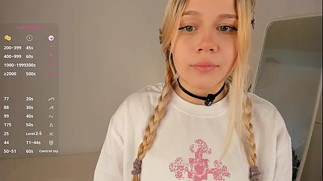 Snapshot of Love_audirs6 chatting on November 25, 1:00 pm Love audirs6 online show from November 25, 1:00 pm