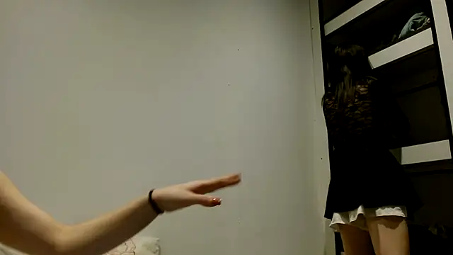 Snapshot of VenesuelaXq chatting on December 16, 2:22 pm VenesuelaXq online show from December 16, 2:22 pm