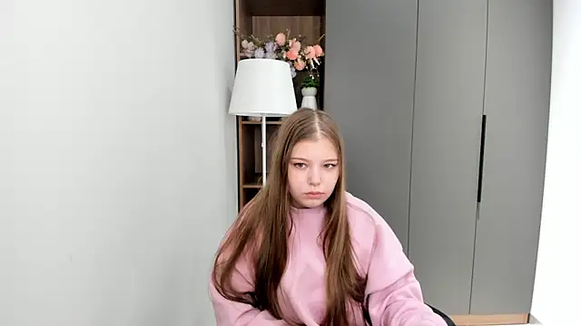 Snapshot of CruzMensch chatting on November 14, 9:19 am CruzMensch online show from November 14, 9:19 am