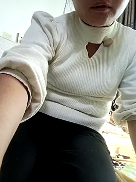 Snapshot of Nuomi6 chatting on November 20, 1:39 am Nuomi6 online show from November 20, 1:39 am