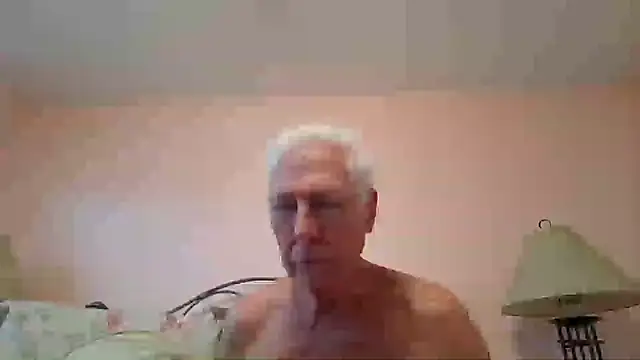 Snapshot of capttp chatting on March 5, 3:52 pm capttp online show from March 5, 3:52 pm