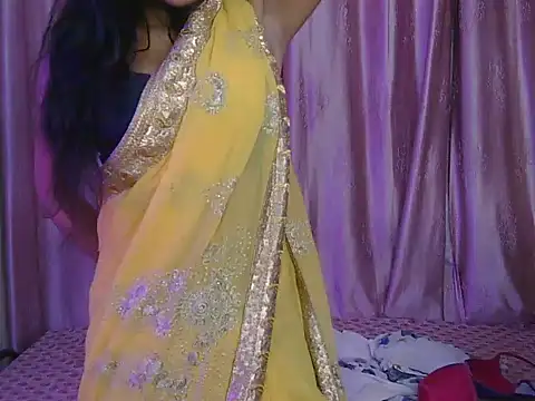 Snapshot of shivani-kumari21 chatting on November 15, 4:14 pm shivani-kumari21 online show from November 15, 4:14 pm