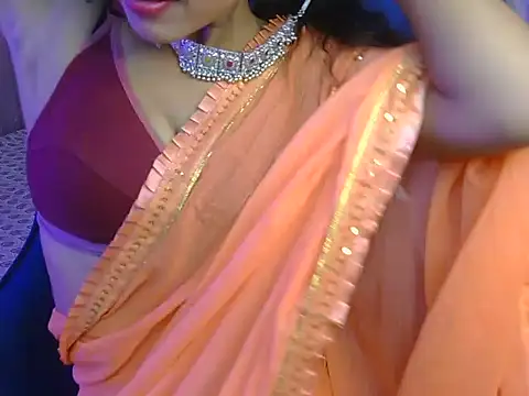 Snapshot of shivani-kumari21 chatting on November 24, 4:29 pm shivani-kumari21 online show from November 24, 4:29 pm