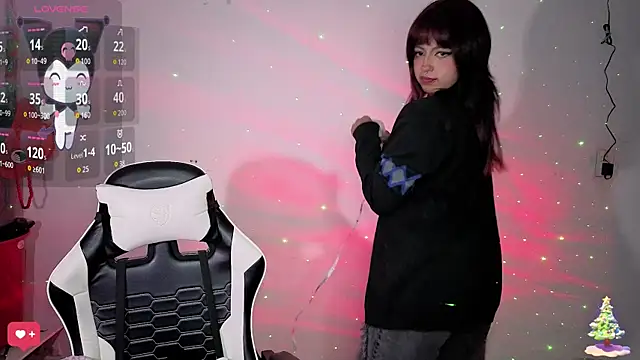 Snapshot of Melody_Ghot chatting on November 13, 3:00 pm Melody Ghot online show from November 13, 3:00 pm