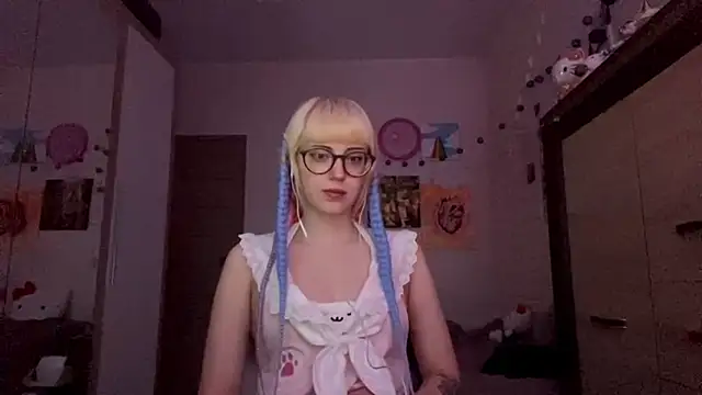 EffacedScan online show from December 4, 1:53 pm