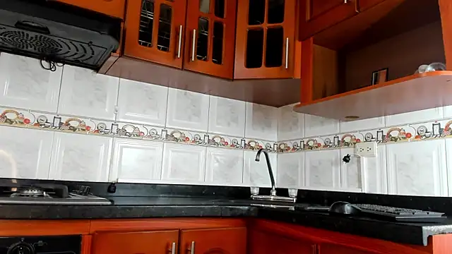 Snapshot of Lucy_Vegas chatting on February 26, 1:21 pm Lucy Vegas online show from February 26, 1:21 pm