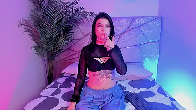 Snapshot of Atenea_Velle chatting on November 16, 1:17 pm Atenea Velle online show from November 16, 1:17 pm