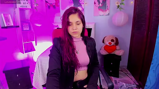 Snapshot of antonella_emma chatting on November 28, 12:52 pm antonella emma online show from November 28, 12:52 pm