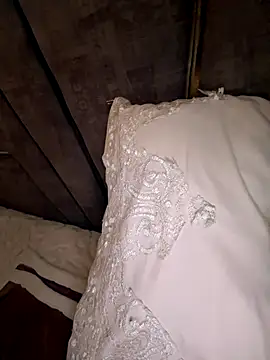 Snapshot of dalou3a22 chatting on November 22, 1:32 pm dalou3a22 online show from November 22, 1:32 pm