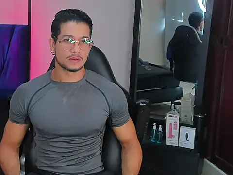 Snapshot of Nolan_joness chatting on March 19, 8:35 pm Nolan joness online show from March 19, 8:35 pm