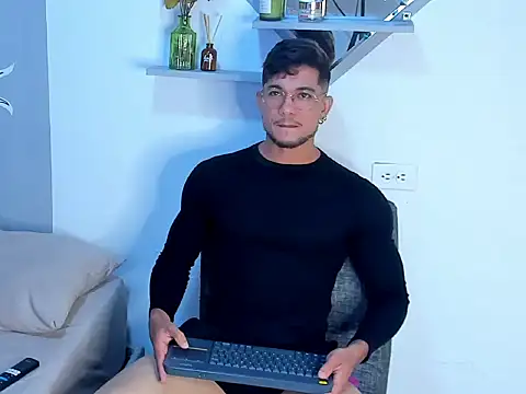 Nolan joness online show from June 7, 1:10 am