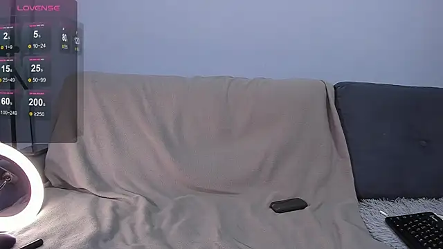 Snapshot of AlanReckless chatting on November 26, 4:13 am AlanReckless online show from November 26, 4:13 am