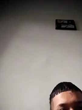 Snapshot of Chris____Col chatting on November 23, 2:39 pm Chris Col online show from November 23, 2:39 pm