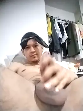 Snapshot of Chris____Col chatting on November 26, 4:41 pm Chris Col online show from November 26, 4:41 pm