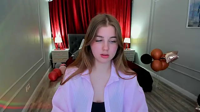 GoldenMirage online show from March 26, 7:30 pm