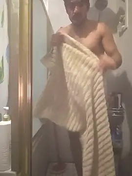 piggylatino online show from November 22, 2:32 am