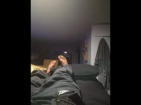 piggylatino online show from April 24, 1:02 pm