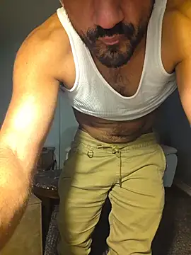 piggylatino online show from April 27, 2:04 pm