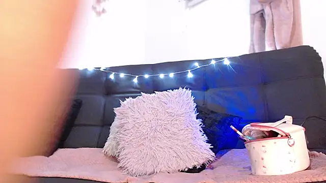 Snapshot of valery_carter01 chatting on December 15, 7:18 pm valery carter01 online show from December 15, 7:18 pm