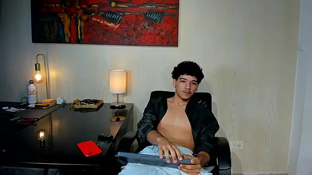 tiven-prince online show from November 13, 3:33 pm