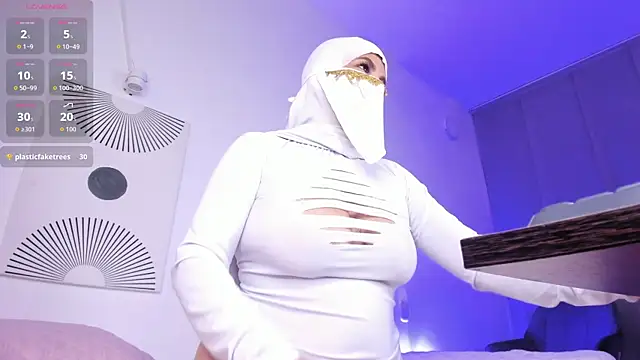 Hannaa Dolly online show from February 9, 3:43 am