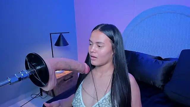 Snapshot of Sara_rhoades chatting on March 12, 7:42 pm Sara rhoades online show from March 12, 7:42 pm