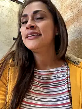 valeria absurdah online show from November 29, 7:39 pm