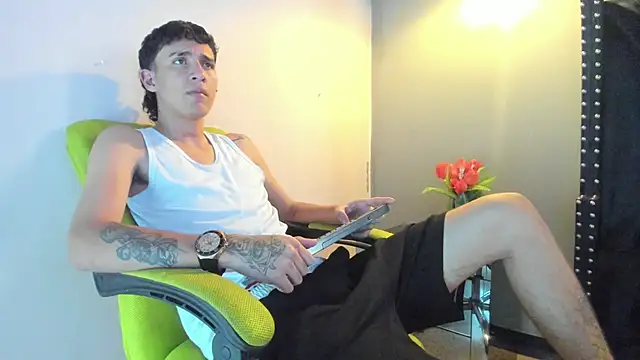 Xanderr owen2 online show from January 7, 7:49 pm