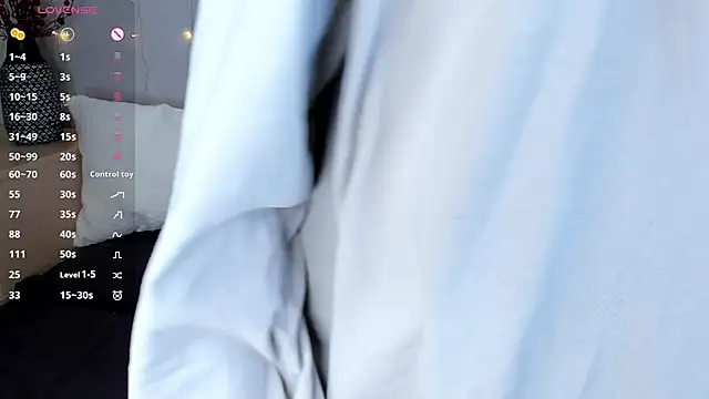 Snapshot of MicheleHonas chatting on February 20, 6:41 pm MicheleHonas online show from February 20, 6:41 pm