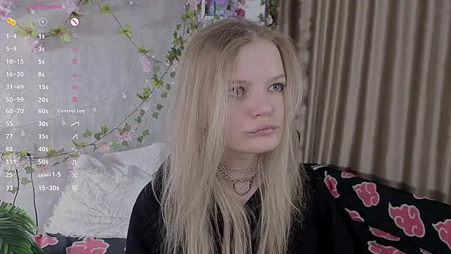 Snapshot of MicheleHonas chatting on March 10, 6:24 pm MicheleHonas online show from March 10, 6:24 pm