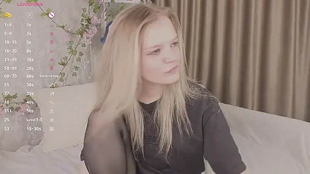 Snapshot of MicheleHonas chatting on March 17, 6:22 pm MicheleHonas online show from March 17, 6:22 pm