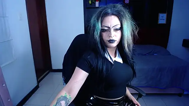 Snapshot of Belladonna_trix chatting on November 25, 7:25 pm Belladonna trix online show from November 25, 7:25 pm