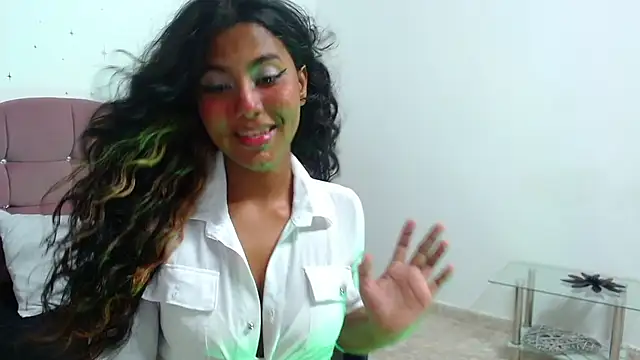 Snapshot of Bia_LuxBia_Lux chatting on November 20, 8:08 pm Bia LuxBia Lux online show from November 20, 8:08 pm