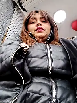 Snapshot of la_beba20 chatting on November 15, 8:49 pm la beba20 online show from November 15, 8:49 pm