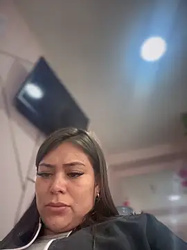 XIIMENA7 online show from November 24, 7:46 pm