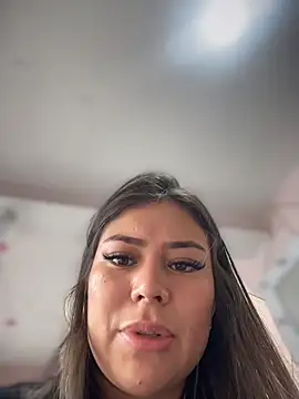 XIIMENA7 online show from November 25, 5:35 pm