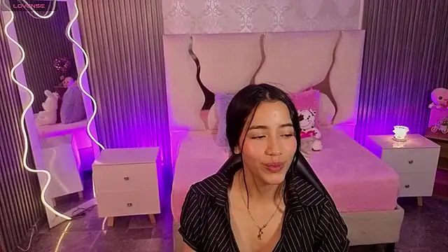 Snapshot of Joselyn_tay chatting on April 12, 12:10 pm Joselyn tay online show from April 12, 12:10 pm