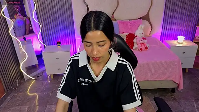 Snapshot of Joselyn_tay chatting on April 27, 12:36 pm Joselyn tay online show from April 27, 12:36 pm