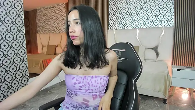 Snapshot of Joselyn_tay chatting on May 22, 8:03 pm Joselyn tay online show from May 22, 8:03 pm
