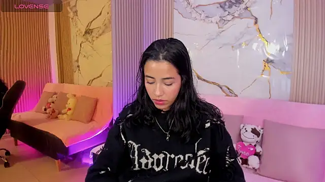 Snapshot of Joselyn_tay chatting on June 3, 12:52 pm Joselyn tay online show from June 3, 12:52 pm