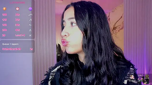 Snapshot of Joselyn_tay chatting on June 5, 12:00 pm Joselyn tay online show from June 5, 12:00 pm