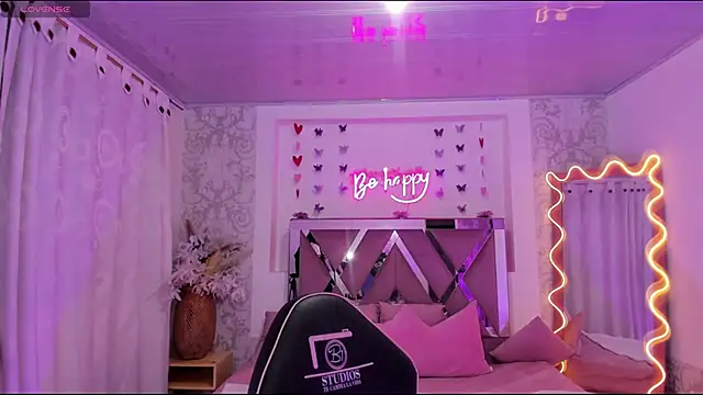 ISABELA TAY online show from March 20, 11:37 am