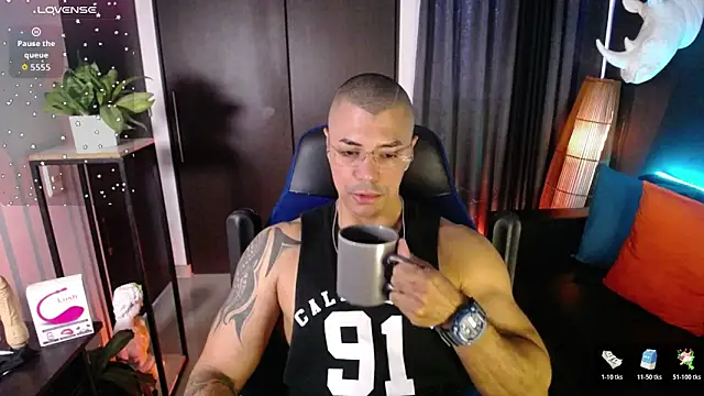 Snapshot of Zed_ferrer chatting on June 20, 8:33 pm Zed ferrer online show from June 20, 8:33 pm