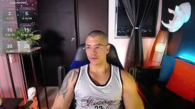 Snapshot of Zed_ferrer chatting on June 22, 7:38 am Zed ferrer online show from June 22, 7:38 am